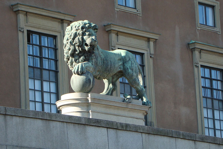 Шведский бронзовый лев