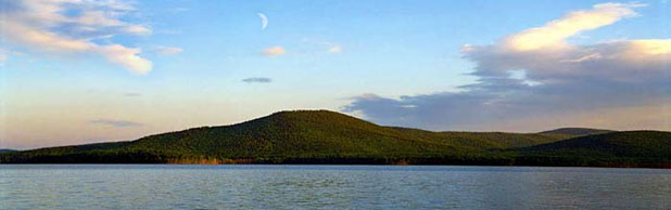 Красота озера Тургояк на закате