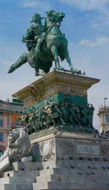 Статуя первого монарха объединенной Италии