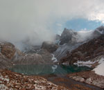 Красота горного озера в Киргизском хребте
